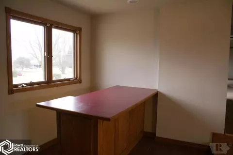2114 15th Ave, Eldora, IA 50627 photo 3