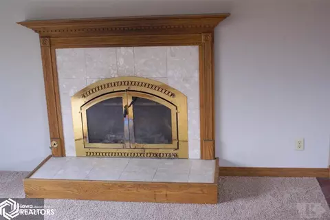 2114 15th Ave, Eldora, IA 50627 photo 5