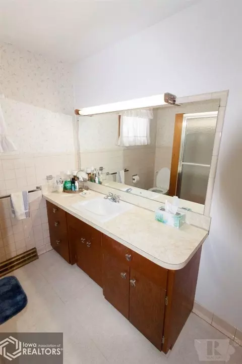 902 2nd Ave Dr SE, Hampton, IA 50441 photo 15