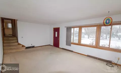 902 2nd Ave Dr SE, Hampton, IA 50441 photo 8