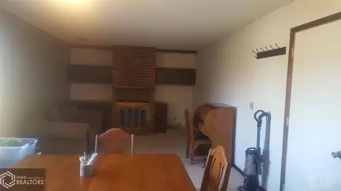 1502 3rd St, Eldora, IA 50627 photo 4