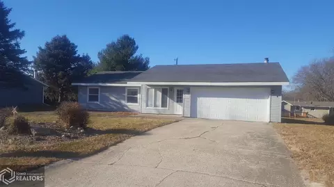 1502 3rd St, Eldora, IA 50627 photo 1