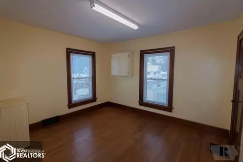 509 Central Ave E, Hampton, IA 50441 photo 23