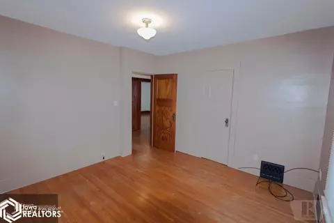 509 Central Ave E, Hampton, IA 50441 photo 20