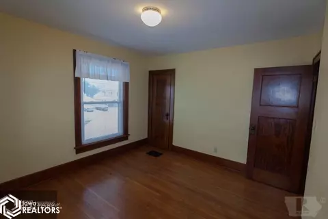 509 Central Ave E, Hampton, IA 50441 photo 22