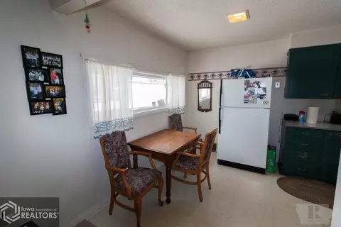 709 3rd St NE, Hampton, IA 50441 photo 6