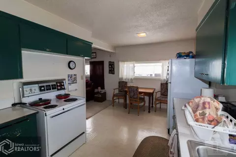 709 3rd St NE, Hampton, IA 50441 photo 9