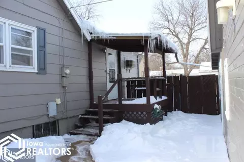 609 2nd St NE, Hampton, IA 50441 photo 2