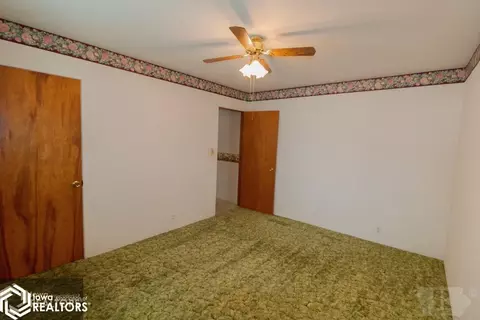 41 Windsor Blvd, Hampton, IA 50441 photo 9