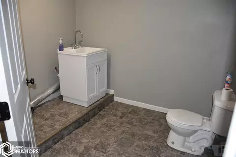 1506 3rd St, Eldora, IA 50627 photo 28