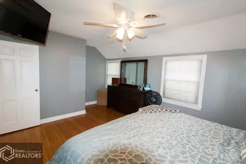 721 Central Ave E, Hampton, IA 50441 photo 13