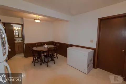 614 1st St NE, Hampton, IA 50441 photo 5