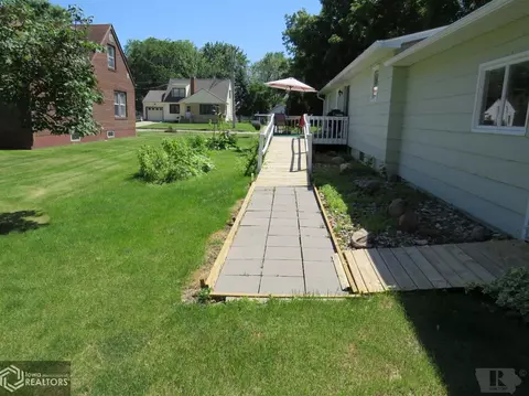 222 5th St SW, Hampton, IA 50441 photo 23