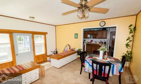 408 1st St SE, Hampton, IA 50441 photo 7