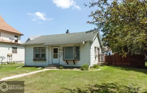 408 1st St SE, Hampton, IA 50441 photo 1