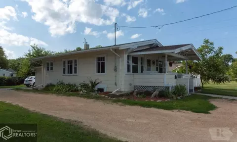 720 4th St NE, Hampton, IA 50441 photo 31