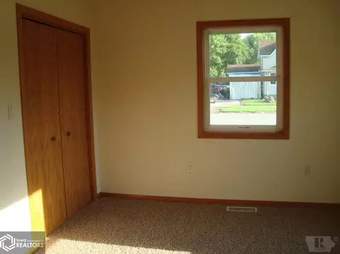 222 N Wright, Eagle Grove, IA 50533 photo 7