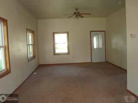 222 N Wright, Eagle Grove, IA 50533 photo 8