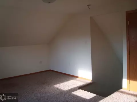 222 N Wright, Eagle Grove, IA 50533 photo 13