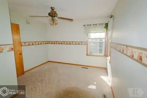 520 7th Ave NE, Hampton, IA 50441 photo 11