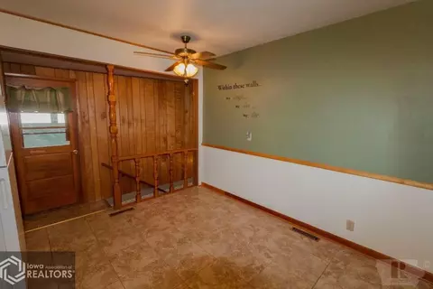 520 7th Ave NE, Hampton, IA 50441 photo 4