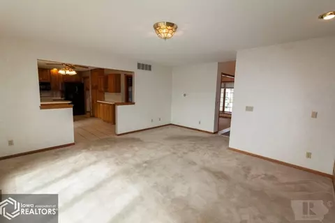 207 17th Ave NE, Hampton, IA 50441 photo 12