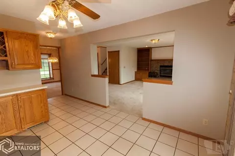 207 17th Ave NE, Hampton, IA 50441 photo 8