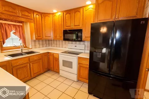 207 17th Ave NE, Hampton, IA 50441 photo 5