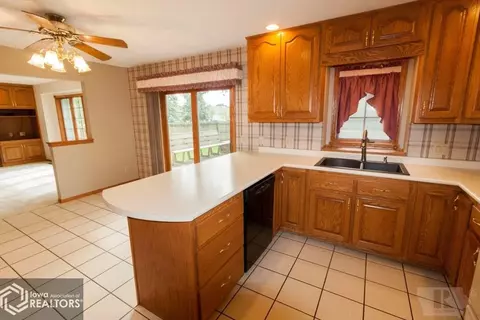207 17th Ave NE, Hampton, IA 50441 photo 6