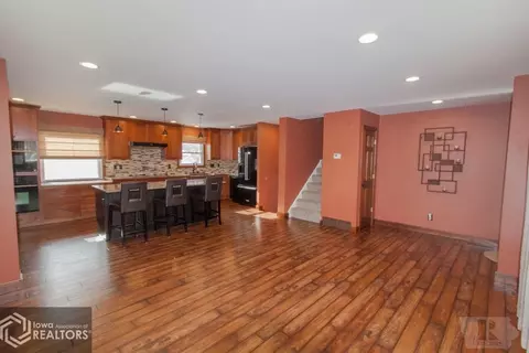 715 2nd Ave SE, Hampton, IA 50441 photo 2