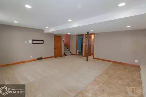 715 2nd Ave SE, Hampton, IA 50441 photo 21