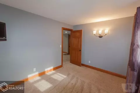 715 2nd Ave SE, Hampton, IA 50441 photo 27