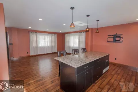 715 2nd Ave SE, Hampton, IA 50441 photo 4