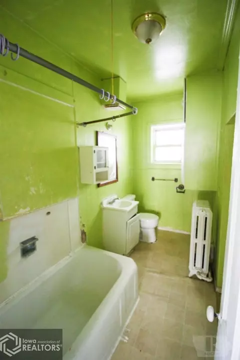 301 3rd Ave NW, Hampton, IA 50441 photo 8