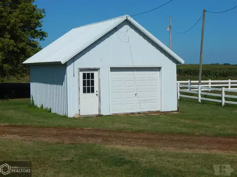 23294 Pp Ave, Eldora, IA 50627 photo 2