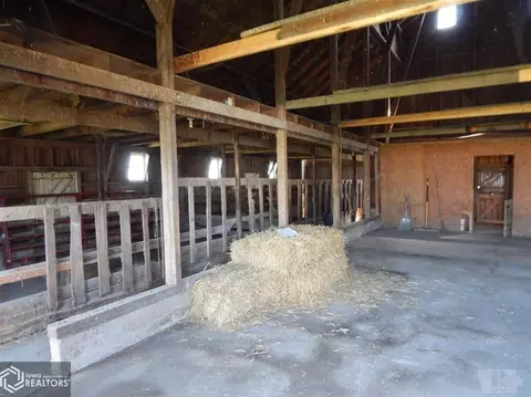 23294 Pp Ave, Eldora, IA 50627 photo 8