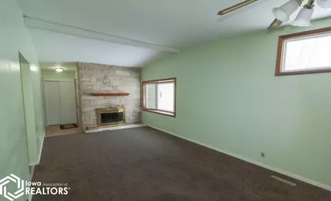 506 8th Ave SW, Hampton, IA 50441 photo 7