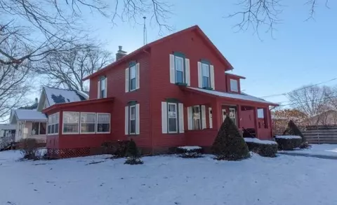 21 1st Ave SE, Hampton, IA 50441 photo 1