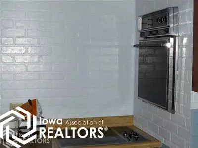 205 E Short St, Centerville, IA 52544 photo 5