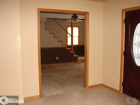 310 E Pine St, Winfield, IA 52659 photo 6