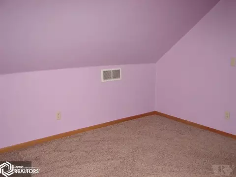 310 E Pine St, Winfield, IA 52659 photo 13