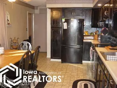 611 E State St, Centerville, IA 52544 photo 4