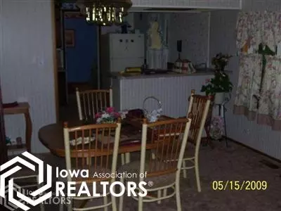 705 W Elm, Eldon, IA 52554 photo 6
