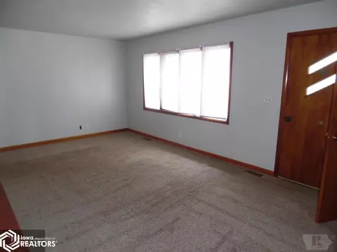 617 Denmark St, Burlington, IA 52601 photo 9