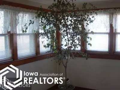 410 E Terry St, Centerville, IA 52544 photo 5