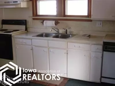 410 E Terry St, Centerville, IA 52544 photo 4