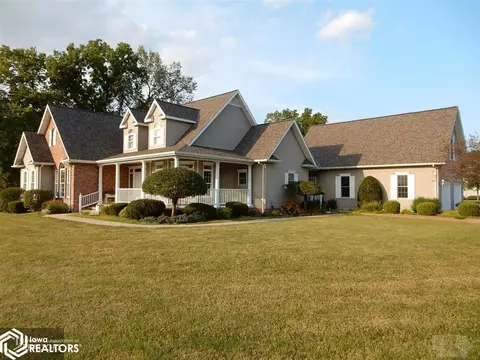 145 Wind River Dr, Hamilton, IL 62341 photo 2