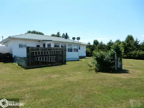 824 E Cty Rd 550, Sutter, IL 62373 photo 5