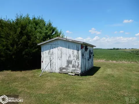 824 E Cty Rd 550, Sutter, IL 62373 photo 6