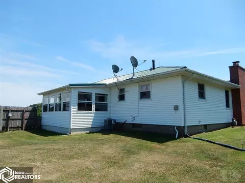 824 E Cty Rd 550, Sutter, IL 62373 photo 4